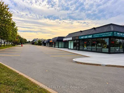 1125 Derry Road E, Mississauga, On L5t 1p3