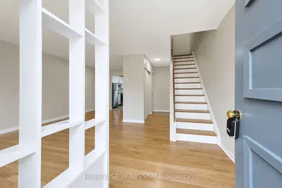 1350 Winding Trail 40, Mississauga, On L4y 2t8