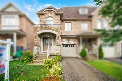 25 Yately Street, Brampton, On L7a 4r9