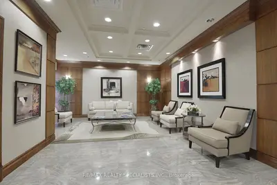 5 Michael Power Place 1005, Toronto, On M9a 0a3