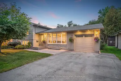 132 Elmore Drive, Halton Hills, On L7j 1t2