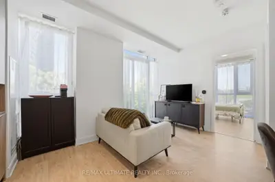70 Annie Craig Drive 402, Toronto, On M8v 0g2