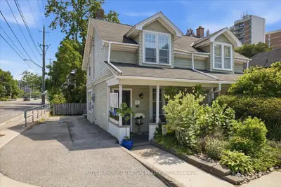 137 Chisholm Street, Oakville, On L6k 3j1