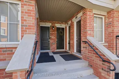 35 Hays Boulevard 8, Oakville, On L6h 0j1
