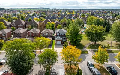 67 Smith Drive, Halton Hills, On L7g 5s7