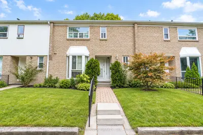 9 Gosford Boulevard 3, Toronto, On M3n 2g7
