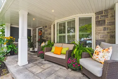 581 Holly Hill Crescent, Burlington, On L7r 2g4