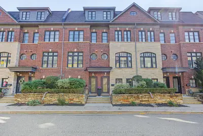 45 Lobo Mews, Toronto, On M8z 0b2