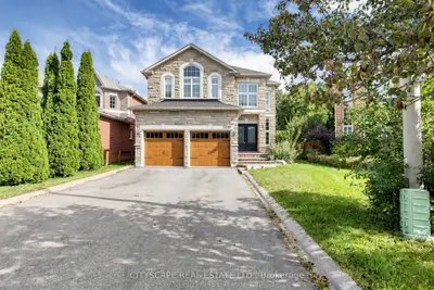 7299 Waldorf Way, Mississauga, On L5n 7p7