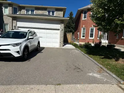 48 Cranmore Court, Brampton, On L6z 2z8