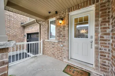 312 Gillett Point, Milton, On L9e 1c6