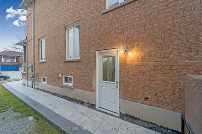 318 Sunny Meadow Boulevard Bsmt, Brampton, On L6r 3c3