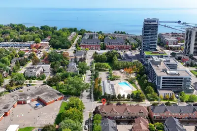 130 Park Street E, Mississauga, On L5g 4w1