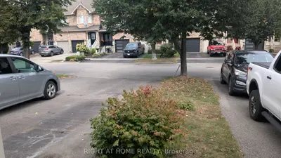 22 Harding Street, Halton Hills, On L7g 6b2
