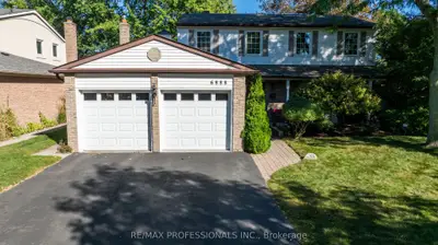 6888 Barrisdale Drive, Mississauga, On L5n 2h4