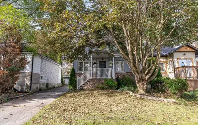 26 Roxaline Street, Toronto, On M9p 2y9