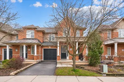 2400 SEQUOIA Way, Oakville, ON L6M 4Z7