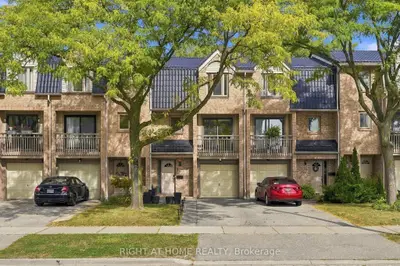 4101 Westminster Place 45, Mississauga, On L4w 4x4