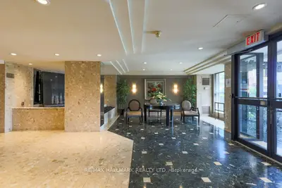 6 Humberline Drive 218, Toronto, On M9w 6x8