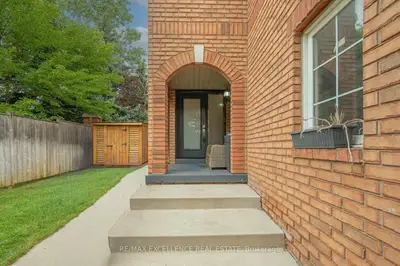 20 Manett Crescent, Brampton, On L6x 4x4