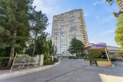 1320 Islington Avenue 1009, Toronto, On M9a 5c6