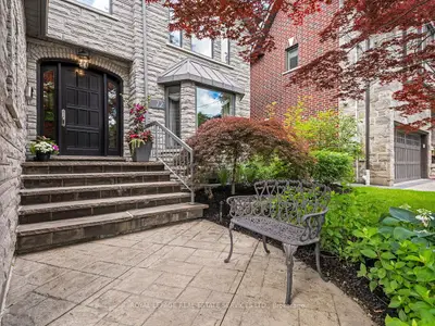 72 Prennan Avenue, Toronto, On M9b 4c3