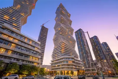 3900 Confederation Parkway 5907, Mississauga, On L5b 0m3