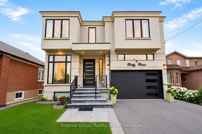 33 Cartwright Avenue, Toronto, On M6a 1t8