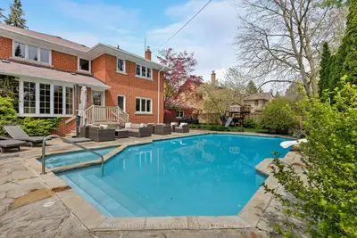 35 Bywood Drive, Toronto, On M9a 1m1