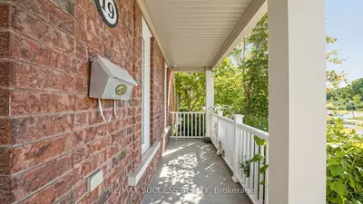 19 Boot Terrace, Toronto, On M3j 0a1