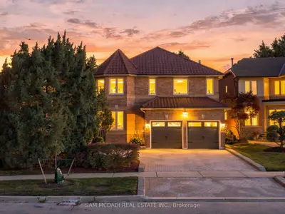 5289 Fallingbrook Drive, Mississauga, On L5v 1n8