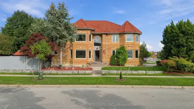 5289 Fallingbrook Drive, Mississauga, On L5v 1n8