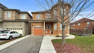 13 Ledgerock Road, Brampton, On L6p 2l8