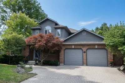 715 Bateman Court, Burlington, On L7t 4k5
