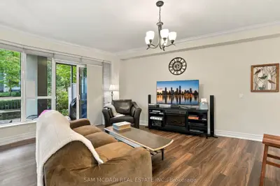 2087 Lake Shore Boulevard W 103, Toronto, On M8v 4g3