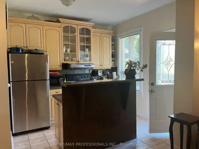 282 Keele Street Main, Toronto, On M6p 2k4