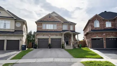 12 Oakhaven Road, Brampton, On L6p 2y3