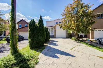 4066 Wycliffe Way, Mississauga, On L5c 3s1