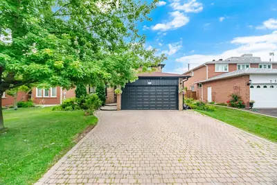 2542 Pollard Drive, Mississauga, On L5c 3h1