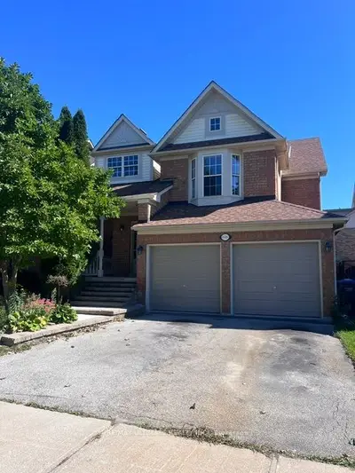 6926 Early Settler Row, Mississauga, On L5w 1c1