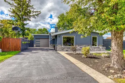 6 Millview Court, Toronto, On M9w 3k7