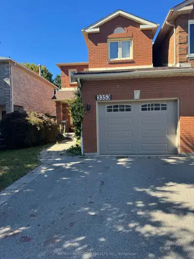 3353 Bobwhite Mews, Mississauga, On L5n 6e8