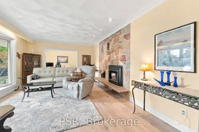 15 Valleyview Road, Halton Hills, On L7g 1w3