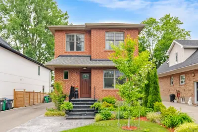 39 Broadview Avenue, Mississauga, On L5h 2s8