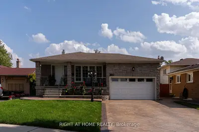 260 Louis Drive, Mississauga, On L5b 1y9