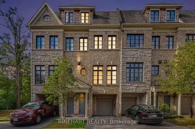 2082 Queensborough Gate, Mississauga, On L5m 0x9