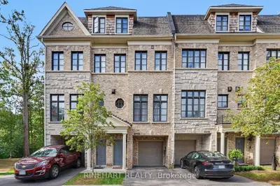2082 Queensborough Gate, Mississauga, On L5m 0x9