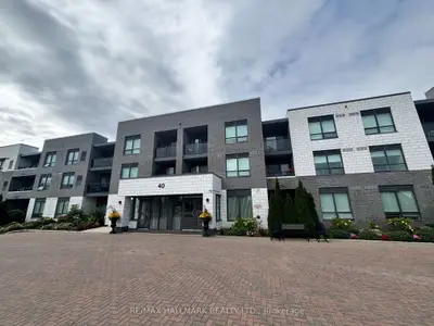 40 Via Rosedale Avenue 216, Brampton, On L6r 4a4