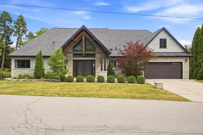 881 Danforth Place, Burlington, On L7t 1s1