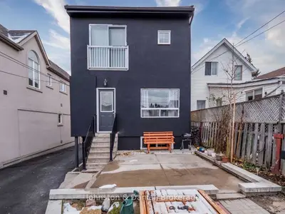 169 Chambers Avenue Lower, Toronto, On M6n 3m5